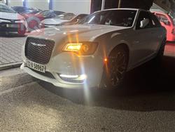 کرایسلەر 300